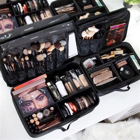 Amazon.com: Etoile Makeup Case.